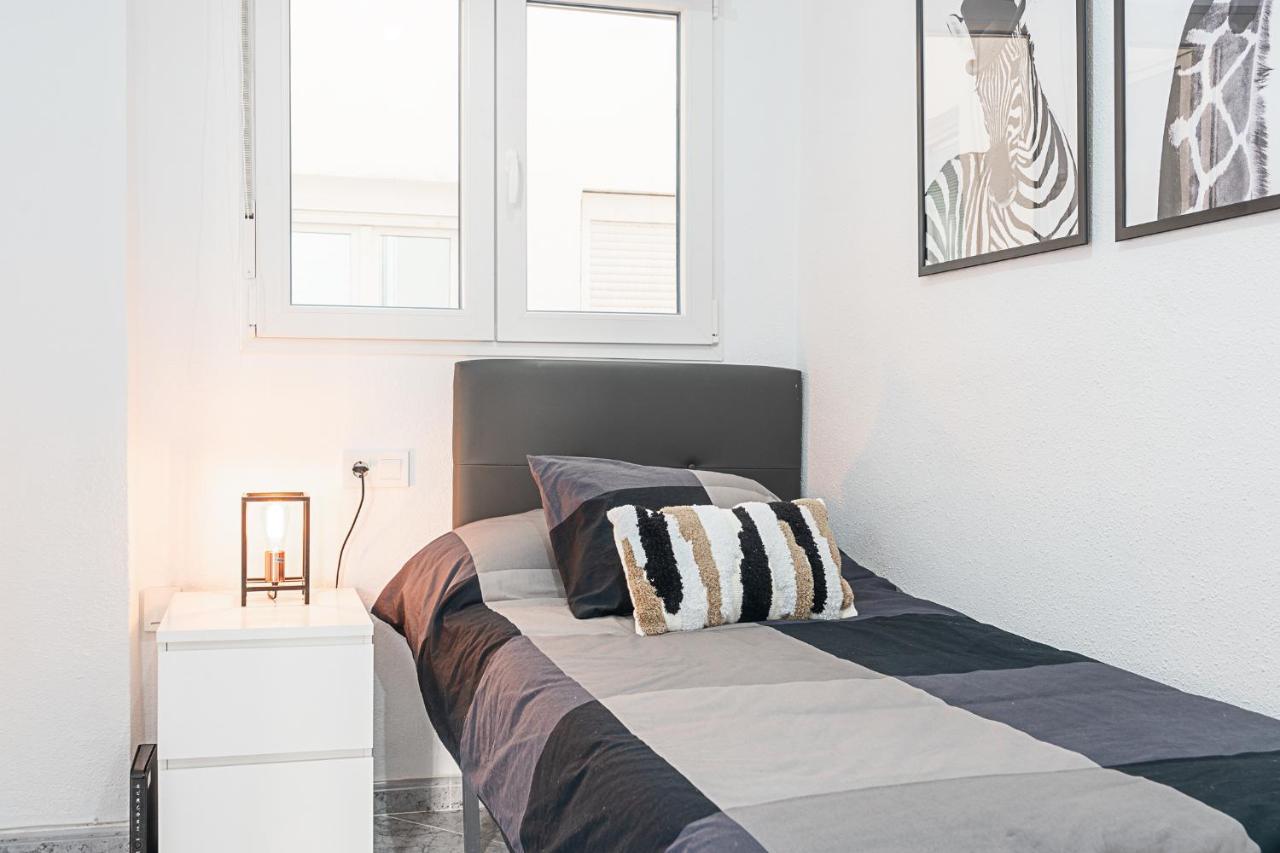Lux&Cool Obispo Orbera - Santa Rita Apartment อัลเมรีอา ภายนอก รูปภาพ